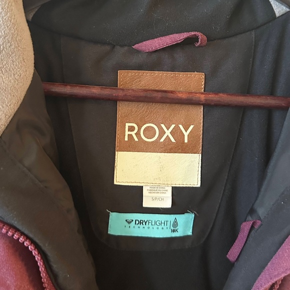 Roxy winter/ski jacket;  women's size Small - Picture 3 of 6